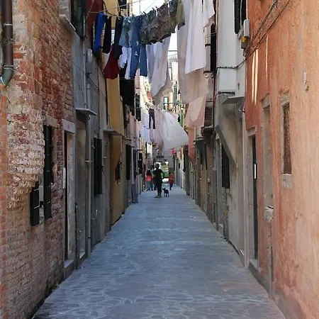 Daire Calle Dei Preti Venedik